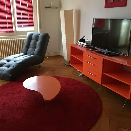 Apartamento La Proximite Du Centre Avec Vue Sur Le Lac. *